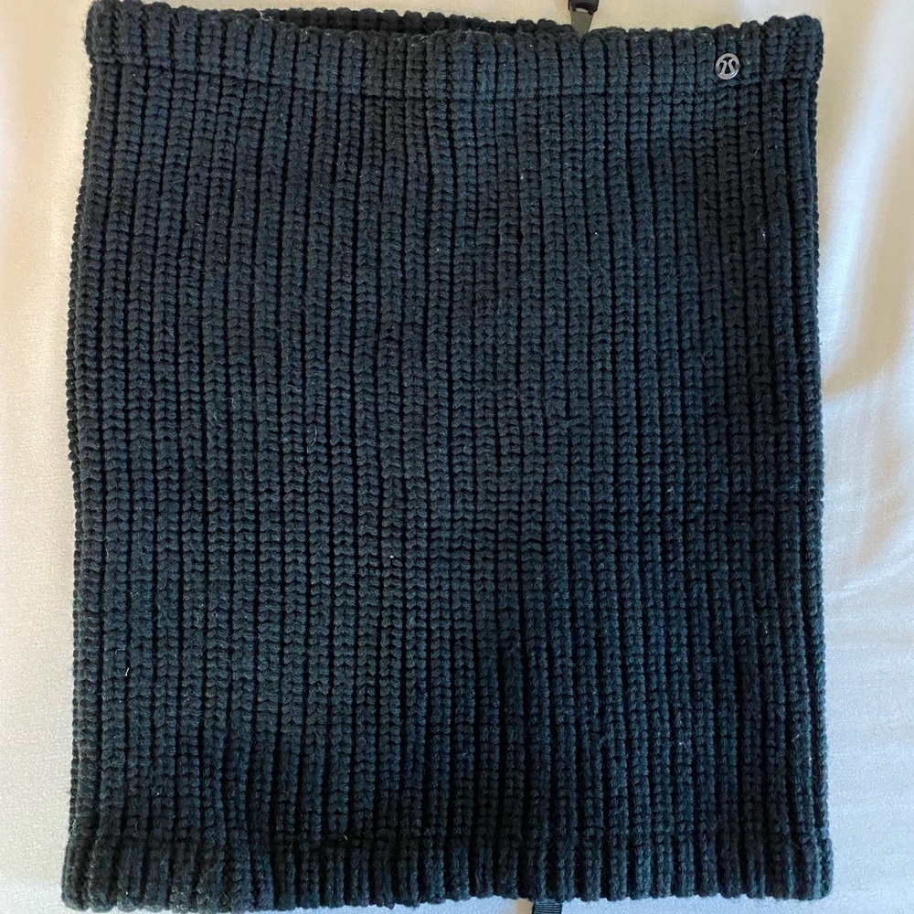 Lululemon warm neck